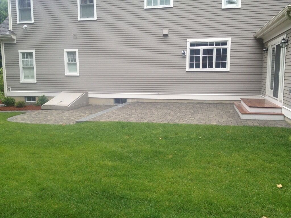 Tiered Patio and Lawn
